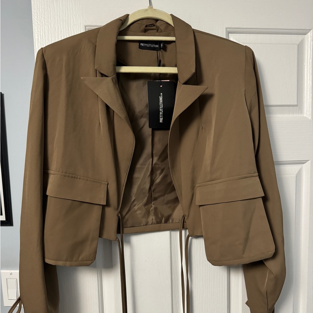 NWT PrettLittleThing Cropped Blazer